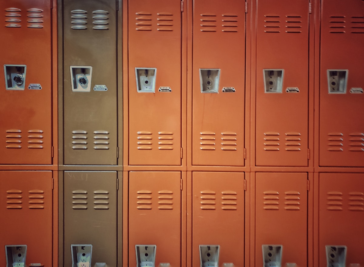 7 Ways Smart Lockers Are Doing More Than Managing Packages